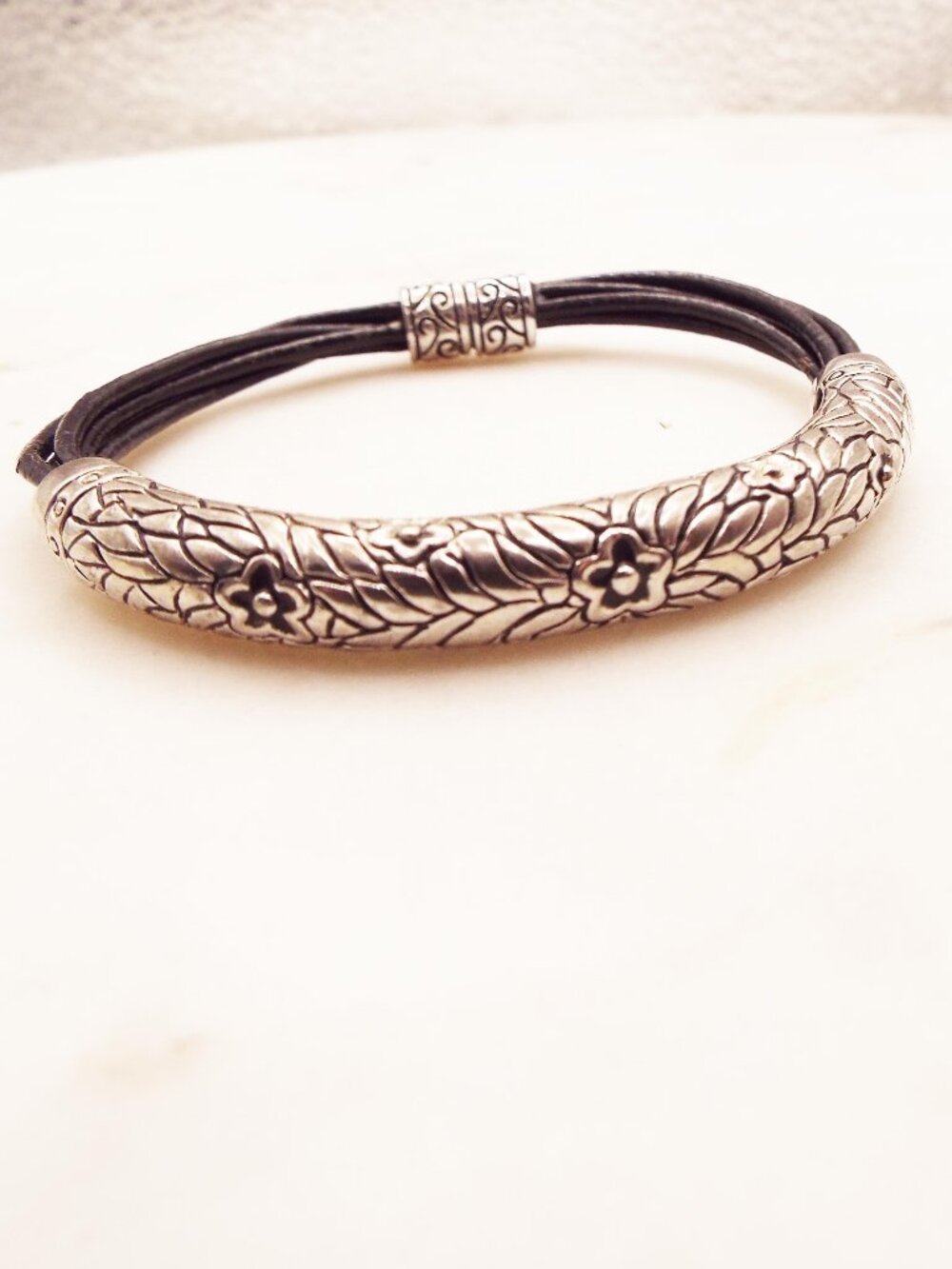 SAFARI AFRICA AUTHENTIC ELEPHANT HAIR STERLING ETCHED FLORAL DESIGN BRACELET L
